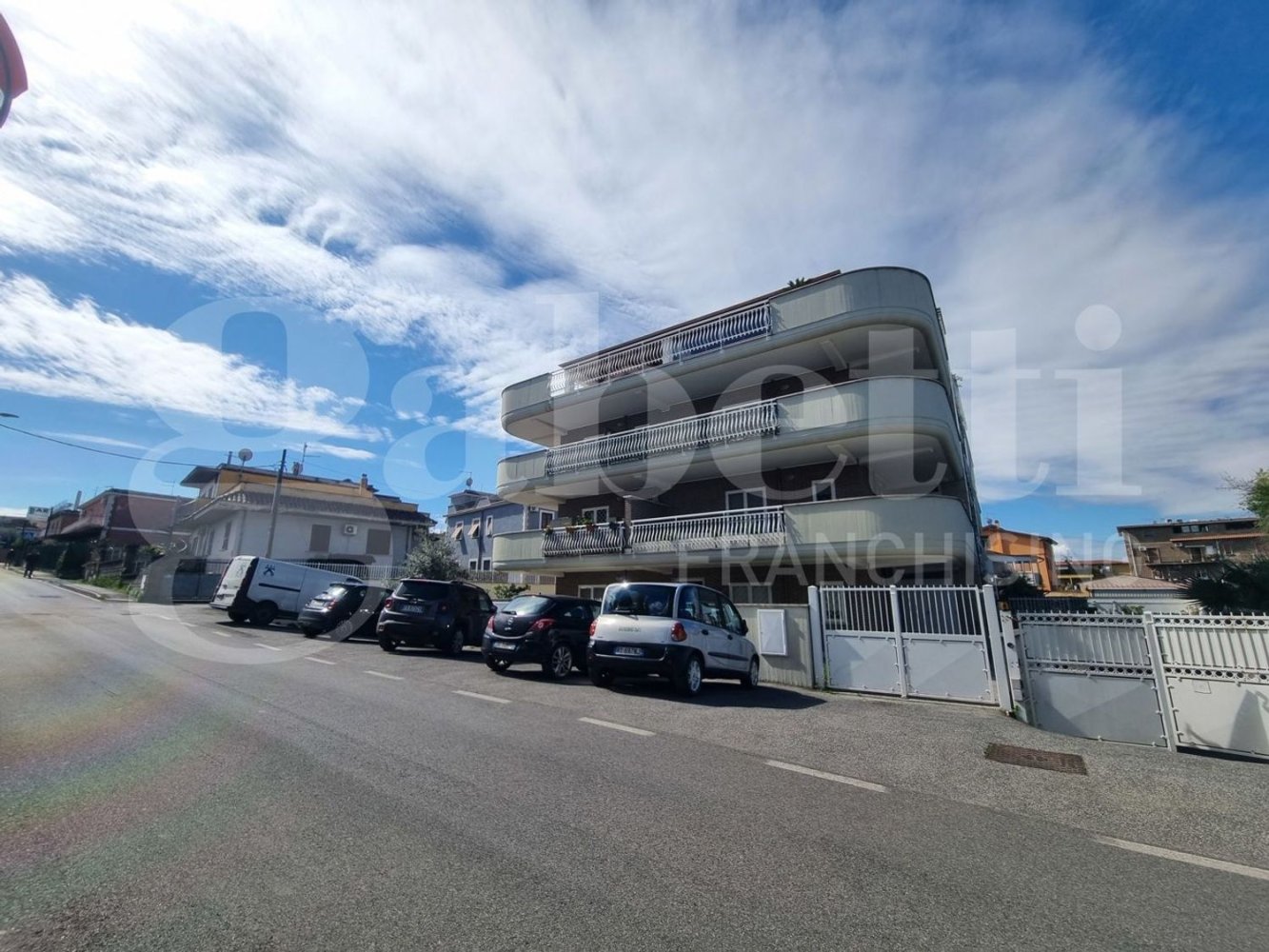 28m² Garage in Marino, Italy No. 221877