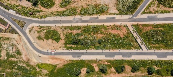 Terreno en Luz, Portugal 533 m² No. 44808 3