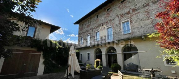5 bedrooms Villa in Cuneo, Italy No. 270769 9