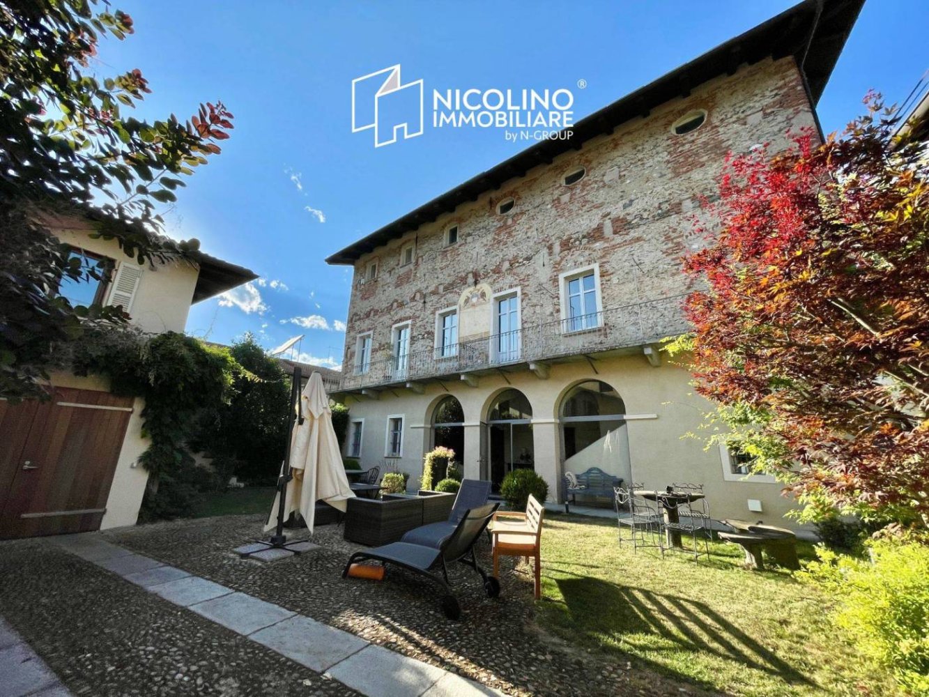 5 bedrooms Villa in Cuneo, Italy No. 270769