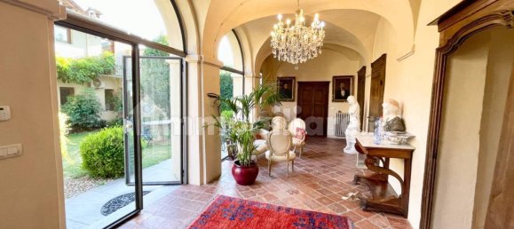 5 bedrooms Villa in Cuneo, Italy No. 270769 16