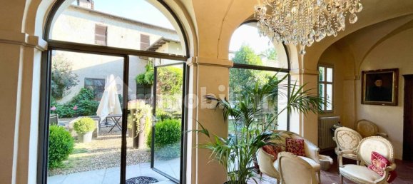 5 bedrooms Villa in Cuneo, Italy No. 270769 14