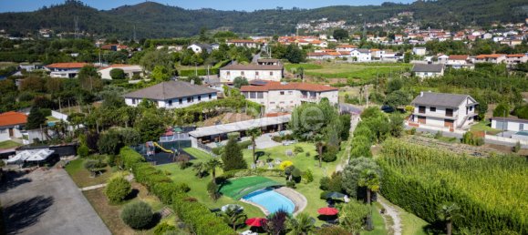 Дом с 8 спальнями в Повуа ди Ланьозу, Португалия № 31709 3