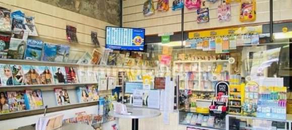 Коммерческая недвижимость с 3 комнатами в Гроттаферрата, Италия № 87465 6