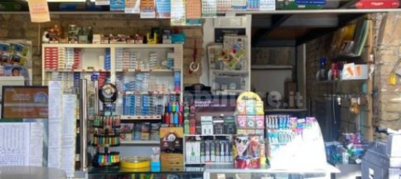 Коммерческая недвижимость с 3 комнатами в Гроттаферрата, Италия № 87465 4