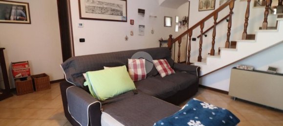 Casa de 7 habitaciónes en Mantua, Italy No. 338428 8