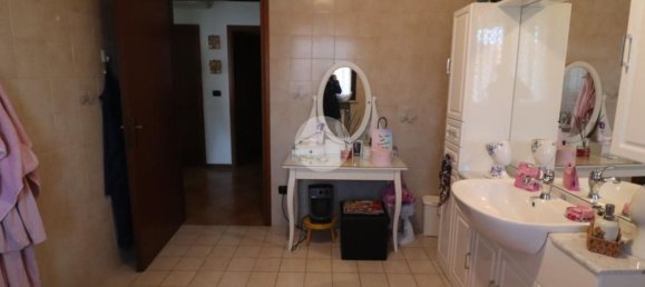 Casa de 7 habitaciónes en Mantua, Italy No. 338428 20