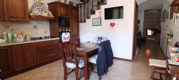 Casa de 7 habitaciónes en Mantua, Italy No. 338428 4