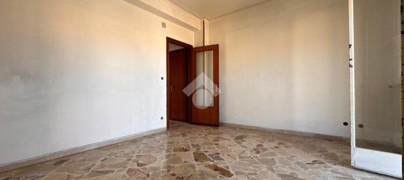 2 bedrooms Apartment in Palermo, Italy No. 300037 17