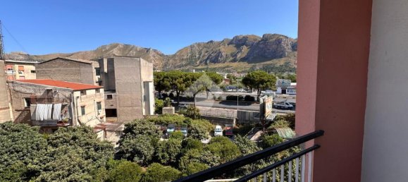 2 bedrooms Apartment in Palermo, Italy No. 300037 16