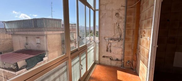 2 bedrooms Apartment in Palermo, Italy No. 300037 14