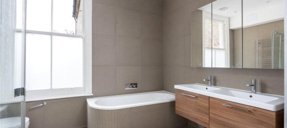 5 bedrooms House in London, United Kingdom No. 3738 12