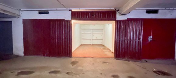 18m² Garage in Rome, Italy No. 27831 2