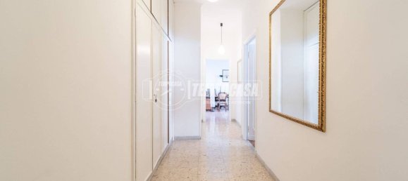 3 bedrooms Apartment in Rome, Italy No. 294189 7