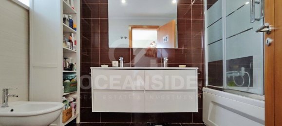 4 Schlafzimmer Haus in Oeiras, Portugal, Nr. 114682 10