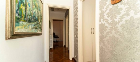 3 bedrooms Apartment in Turin, Italy No. 326764 18