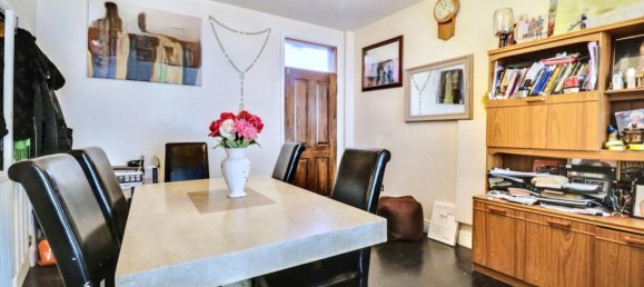 3 غرف نوم عقار تجاري في Grays, United Kingdom رقم 4970 7