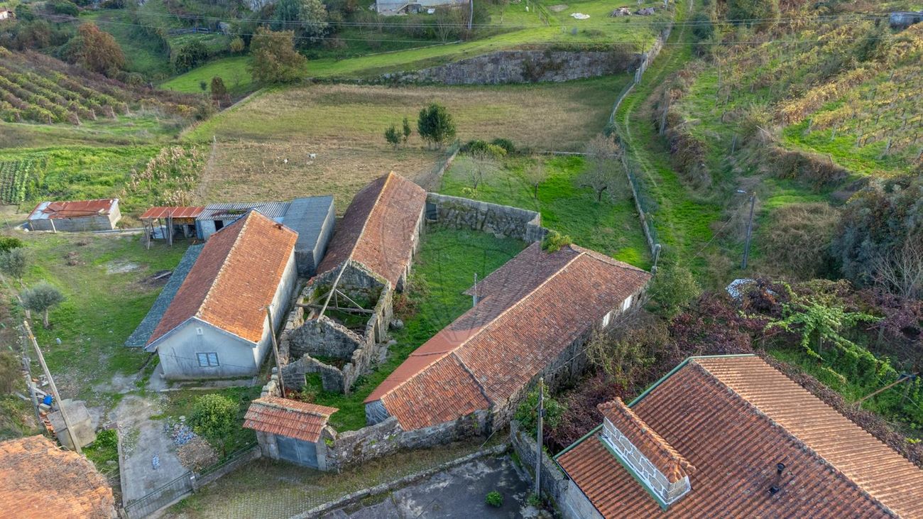 3 bedrooms House in Paredes, Portugal No. 24896