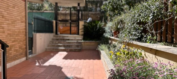 3 rooms Apartment in Rome, Italy No. 2308 5