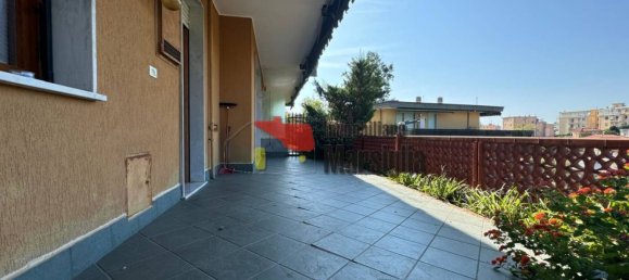 1 bedroom Apartment in Sanremo, Italy No. 33270 2