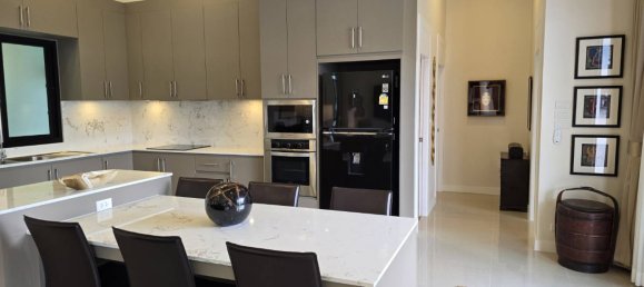 3 bedrooms Cafe / restaurant in Pattaya, Thailand No. 19357 19