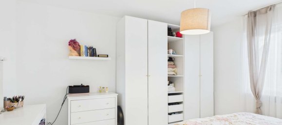 Квартира с 2 спальнями в Оффенбах, Германия № 317410 4