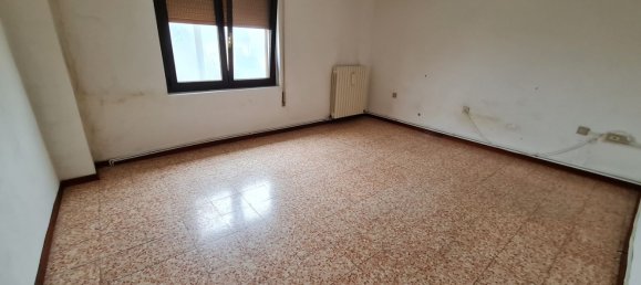 4 rooms House in Viadana, Italy No. 206862 8