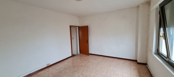 4 rooms House in Viadana, Italy No. 206862 10