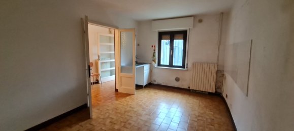 4 rooms House in Viadana, Italy No. 206862 5