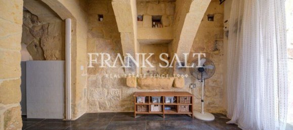 2 bedrooms Farm in Sannat, Malta No. 1059 13