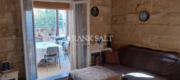 2 bedrooms Farm in Sannat, Malta No. 1059 5