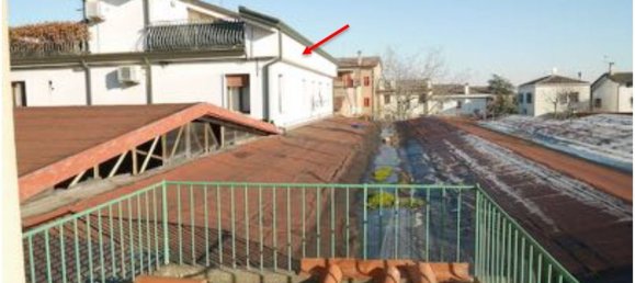 7 rooms Apartment in Quarto d'Altino, Italy No. 9022 14
