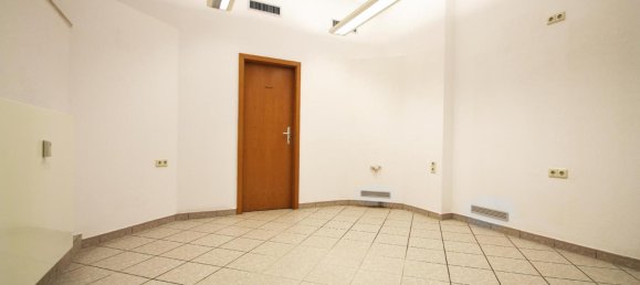 92m² Commercial property in Zwickau, Germany No. 270268 6