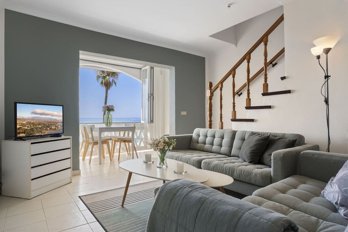 2 bedrooms Penthouse in Mijas, Spain No. 250747