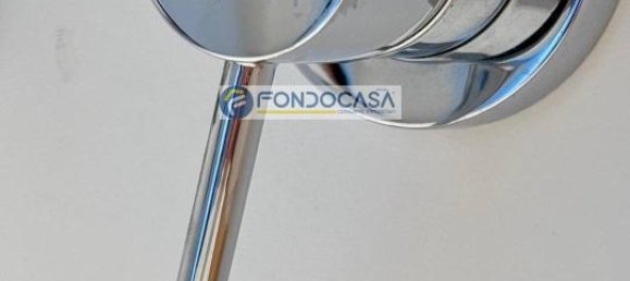 2-salle Appartement à Milan, Italy No. 240966 5