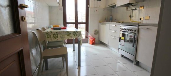 2 bedrooms Apartment in Rho, Italy No. 287084 6