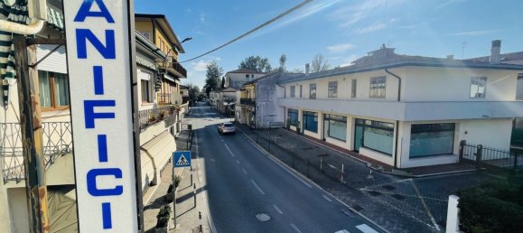 4 bedrooms Apartment in Stra, Italy No. 85702 5