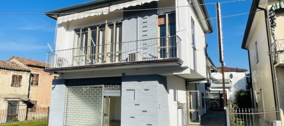 4 bedrooms Apartment in Stra, Italy No. 85702 16