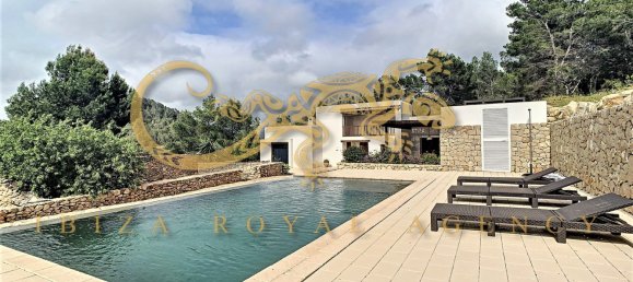 3 bedrooms Villa in Sant Agusti des Vedra, Spain No. 846 3