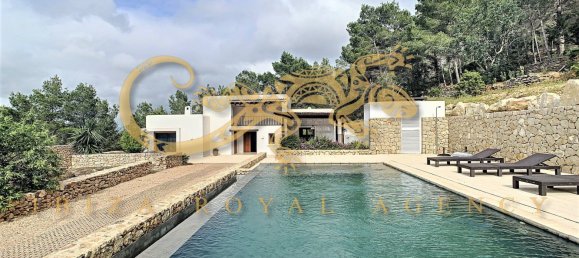 3 bedrooms Villa in Sant Agusti des Vedra, Spain No. 846 2