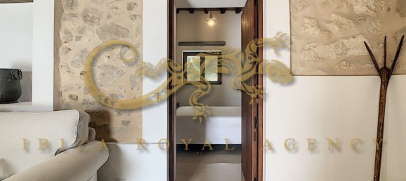 3 bedrooms Villa in Sant Agusti des Vedra, Spain No. 846 14