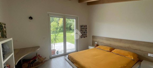 2 bedrooms Villa in Feltre, Italy No. 357189 9