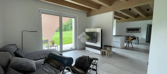 2 bedrooms Villa in Feltre, Italy No. 357189 34