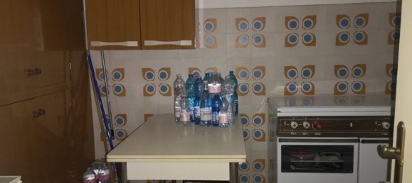 Квартира с 10 комнатами в Пенне, Италия № 87084 4