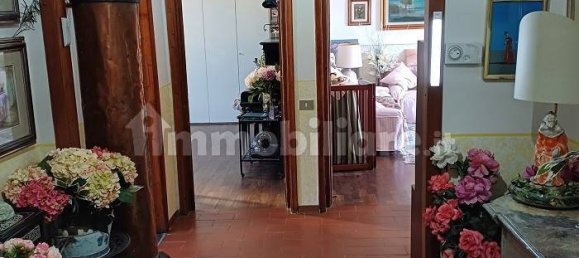 3 bedrooms Apartment in Florence, Italy No. 361829 25