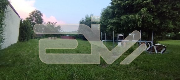 Terreno en Courville, France No. 57499 3