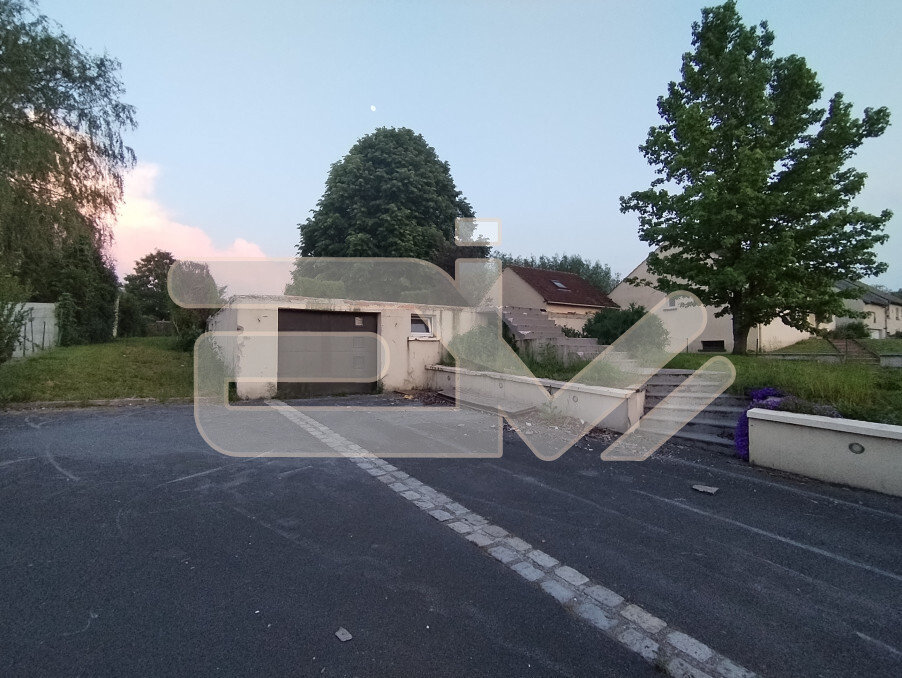 Terreno en Courville, France No. 57499