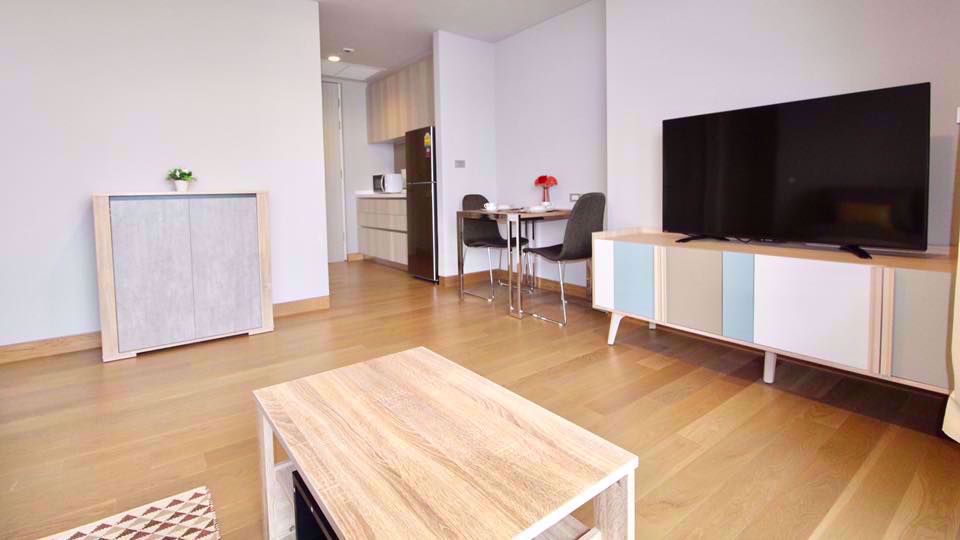 Condominio de 2 dormitorios en The Lumpini 24 Bangkok, Thailand No. 29713