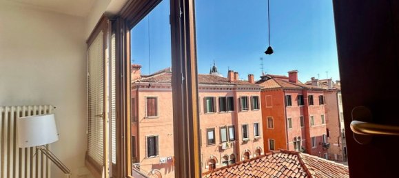 5 rooms Apartment in Venice, Italy No. 88728 32