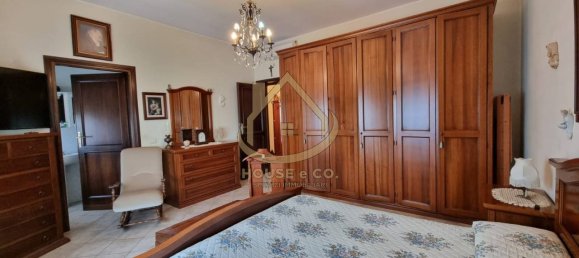 4 bedrooms Villa in Vigevano, Italy No. 148528 5